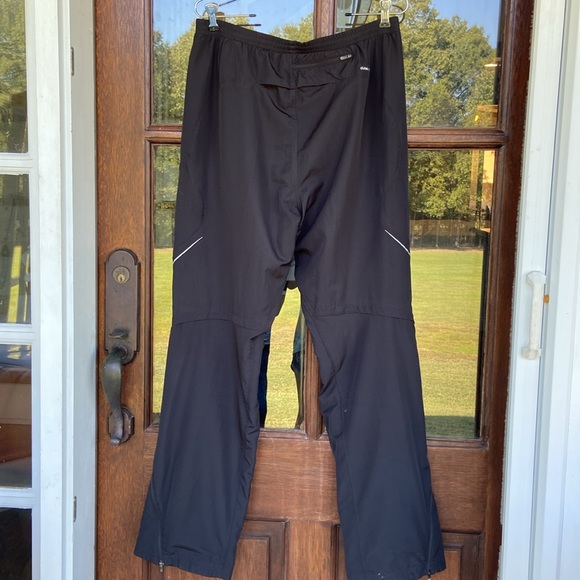 Adidas Supernova climaproof pants. Zip bottom. Size Large - Picture 3 of 5